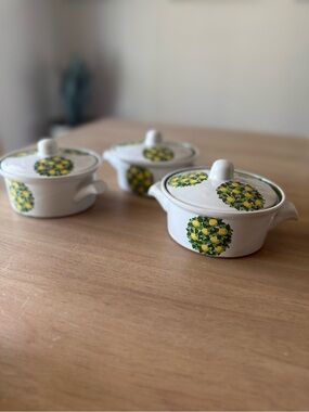 Vintage New Trends Inc. Lemon Tree lidded Canisters and w/ Handles (set of 3)